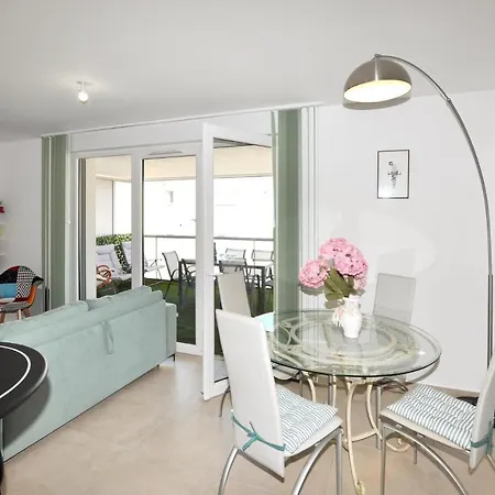 Cozy In En Roussillon Кане