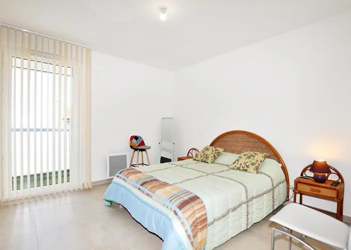 Cozy In En Roussillon דירה